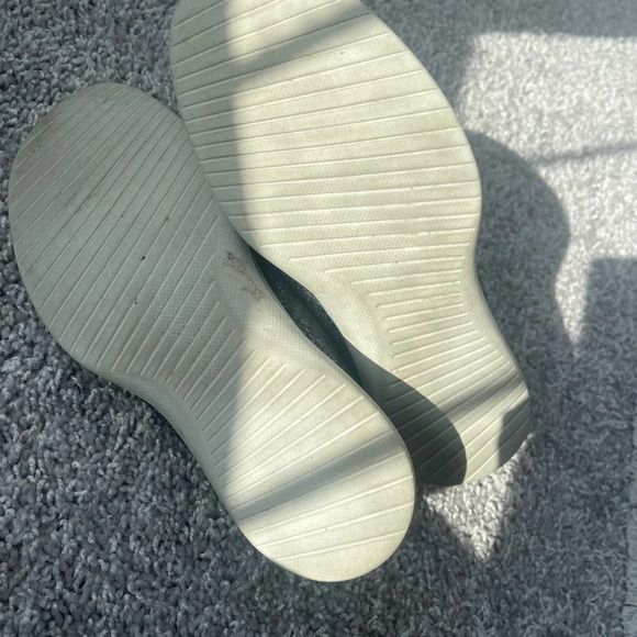 Allbirds | Women’s Wool Runners, Size 9 - Picture 4 of 7